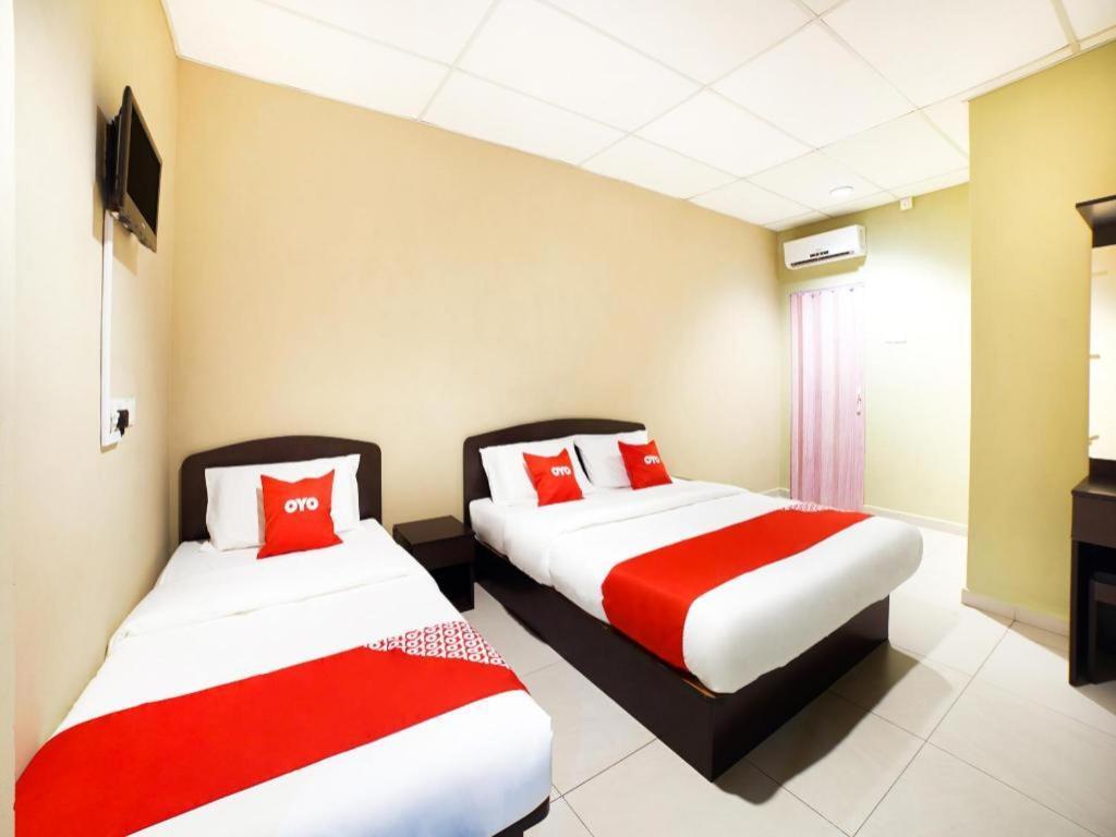 โอโย 89573 โฮเต็ล ลี วิว Hotel เมอร์ซิง ภายนอก รูปภาพ