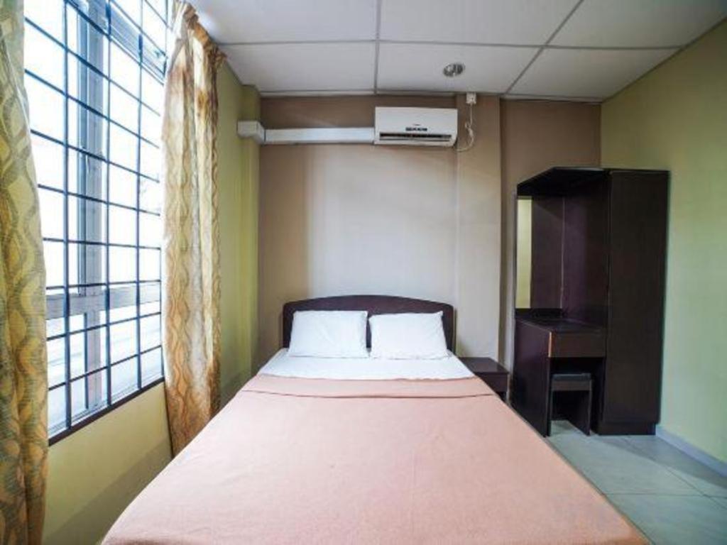 โอโย 89573 โฮเต็ล ลี วิว Hotel เมอร์ซิง ภายนอก รูปภาพ
